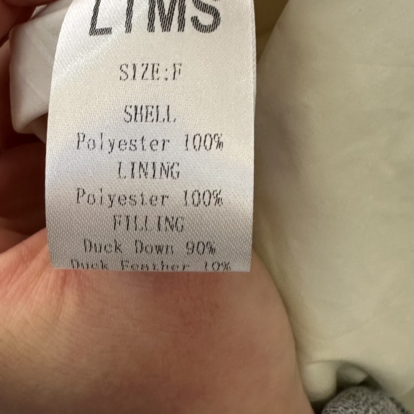 LTMS東大門㊣代購女裝新款熱賣真品短款羽絨服含帽子兜帽填充LTMS短款羽絨服