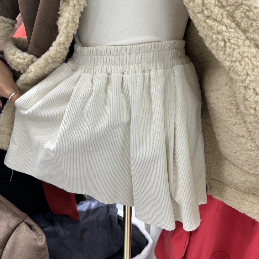 J.RITZY東大門㊣直郵女士新款推薦休閑時尚職業熱賣短褲褶皺J.RITZY短褲圖色2