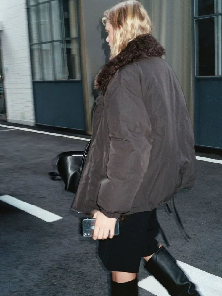 LONDON FLAT東大門㊣實拍女裝新款熱賣真品時尚短款羽絨服絨LONDON FLAT短款羽絨服