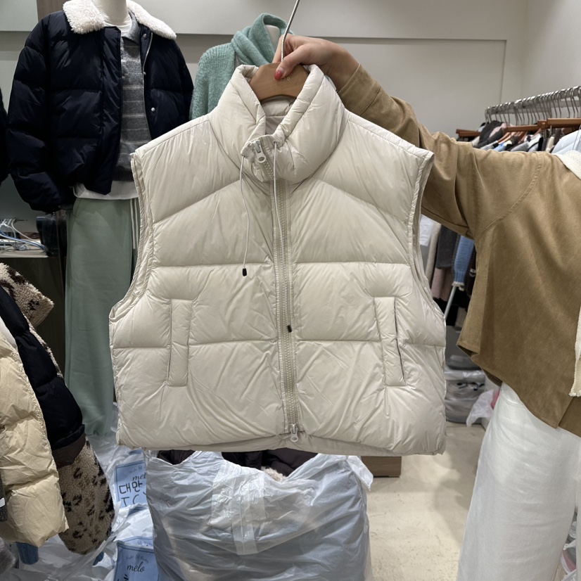 MELO東大門㊣代購女士新款真品25秋冬熱賣職業推薦人氣馬甲MELO馬甲圖色2