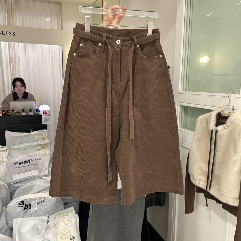 BLISS韓國直郵㊣女裝新品熱賣職業人氣真品時尚休閑短褲含腰帶BLISS短褲圖色2