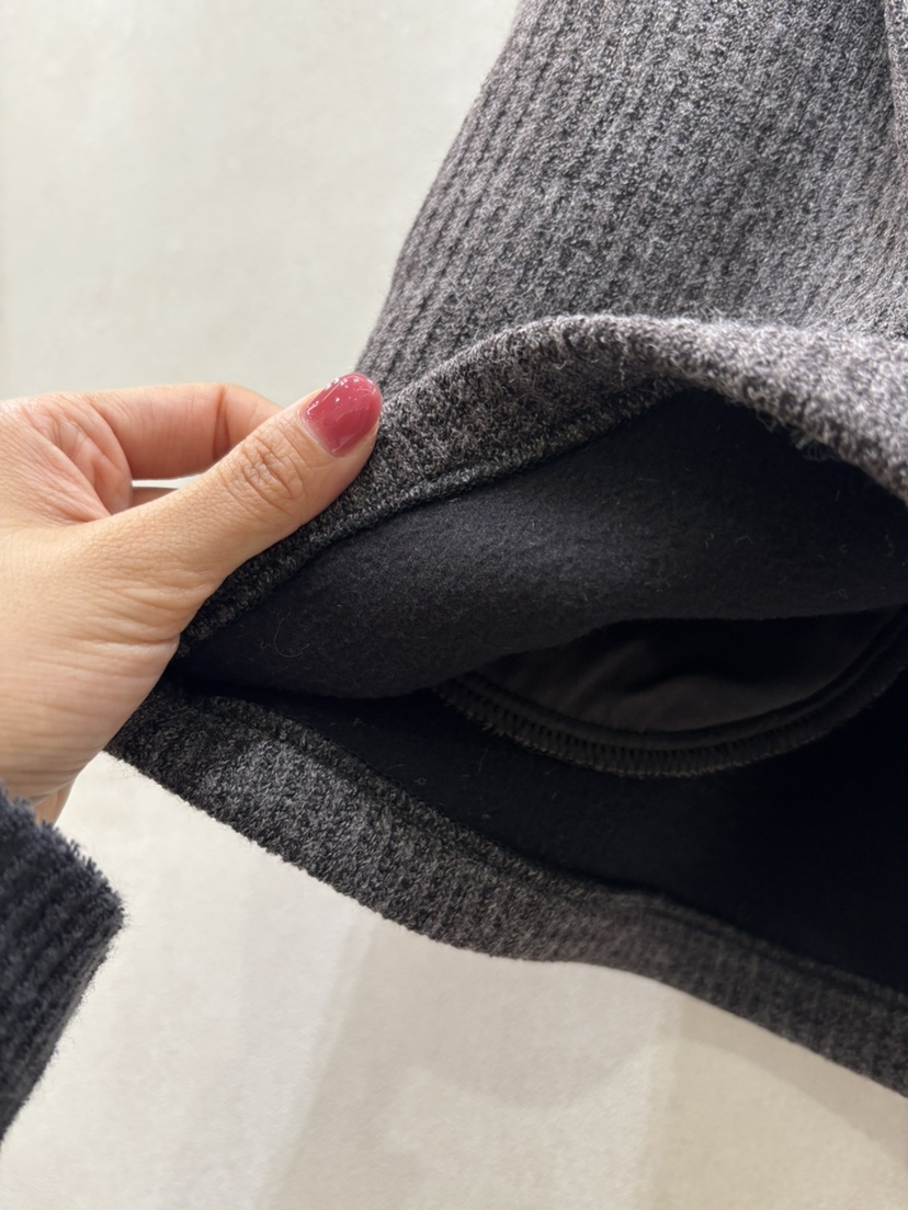 WHO IS SHE韓國直郵㊣女裝新品職業人氣時尚短褲抓絨羅紋WHO IS SHE短褲