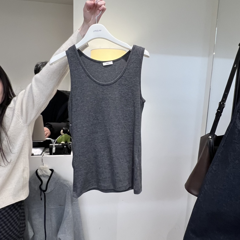 JINSIM東大門㊣直郵女裝新款25秋冬休閑推薦時尚熱賣吊帶背心JINSIM吊帶/背心圖色2