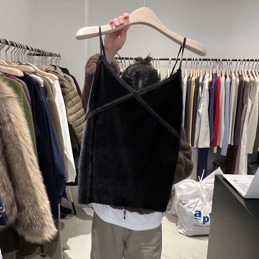 PLATE東大門㊣直郵女士新品25秋冬熱賣推薦真品吊帶背心絲絨PLATE吊帶/背心圖色2