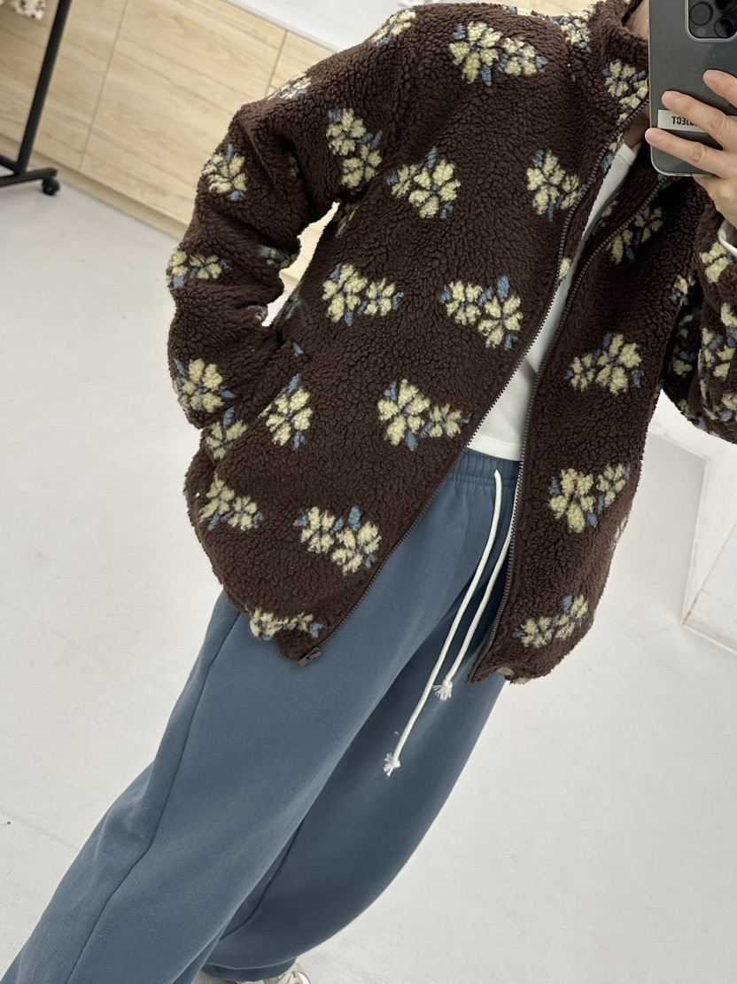 BUT韓國直郵㊣女士新品推薦人氣25秋冬熱賣時尚夾克花朵絎縫button夾克