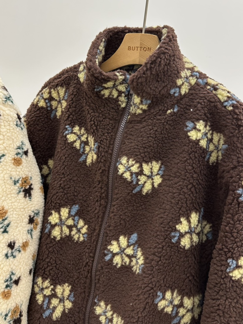 BUT韓國直郵㊣女士新品推薦人氣25秋冬熱賣時尚夾克花朵絎縫button夾克