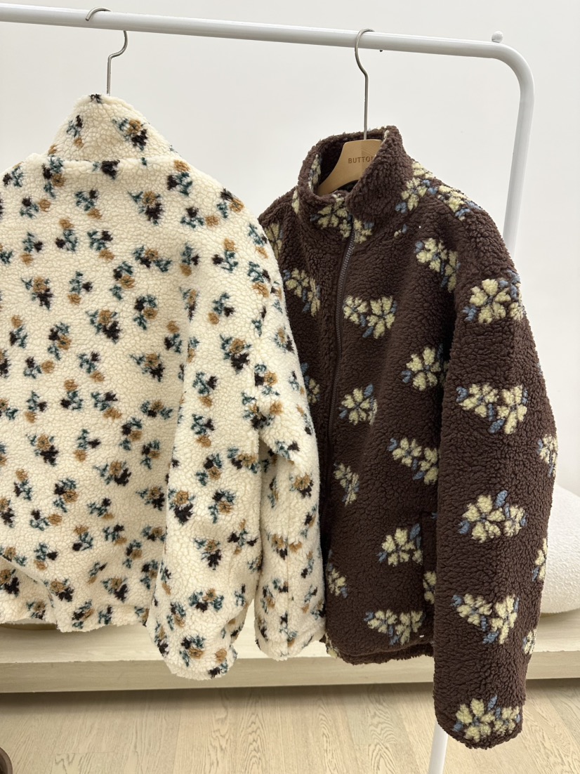 BUT韓國直郵㊣女士新品推薦人氣25秋冬熱賣時尚夾克花朵絎縫button夾克