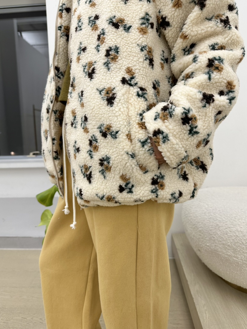 BUT韓國直郵㊣女士新品推薦人氣25秋冬熱賣時尚夾克花朵絎縫button夾克