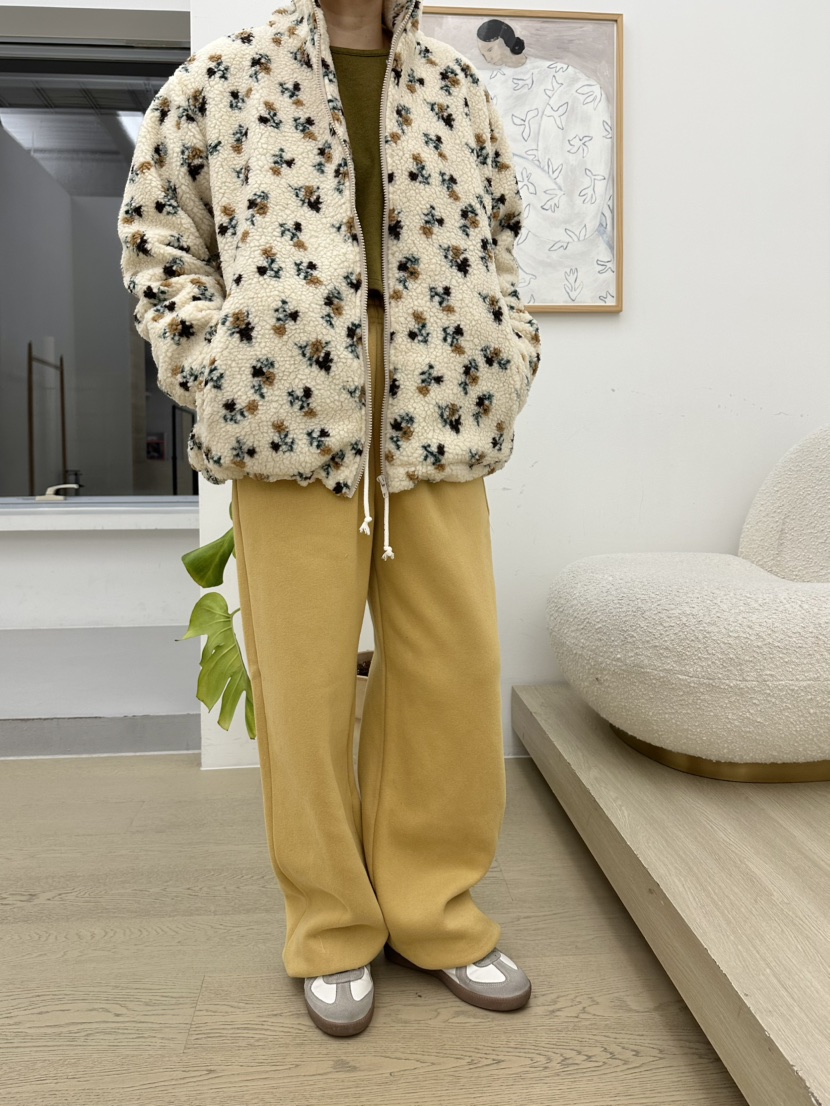 BUT韓國直郵㊣女士新品推薦人氣25秋冬熱賣時尚夾克花朵絎縫button夾克