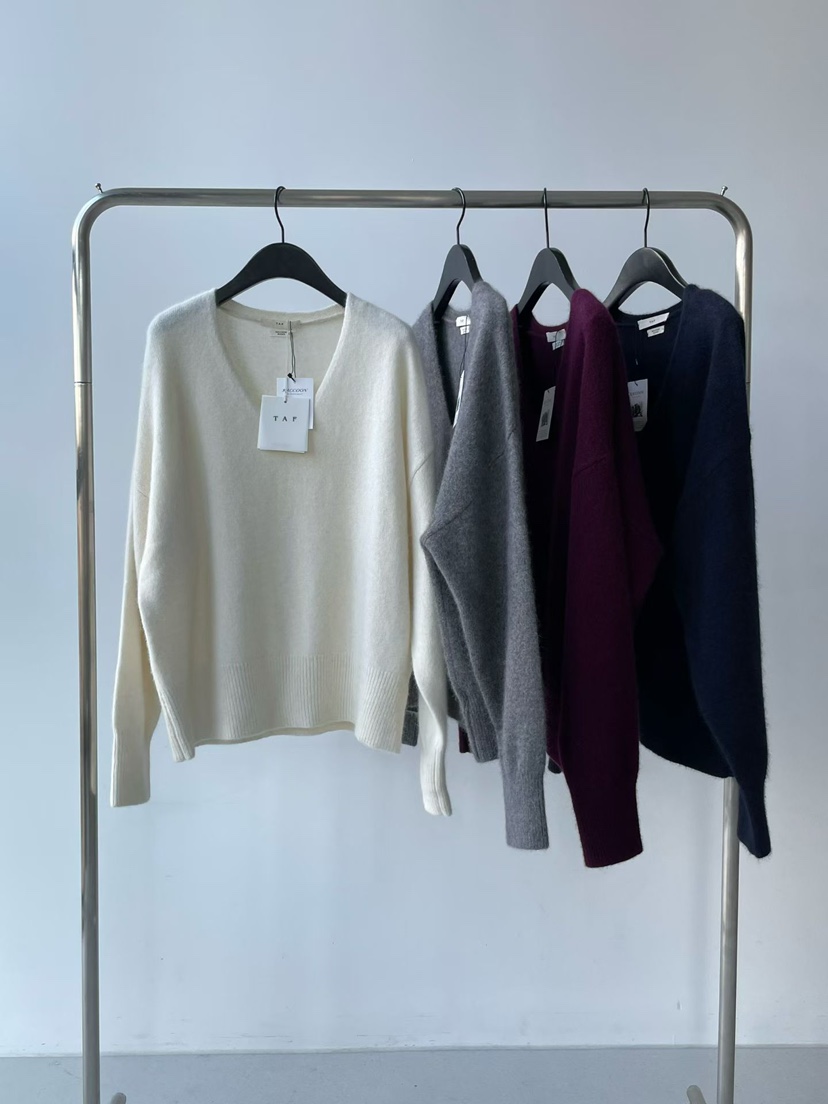 TAF東大門㊣直郵女裝新款真品推薦熱賣職業休閑針織衫V領浣熊TAF針織衫