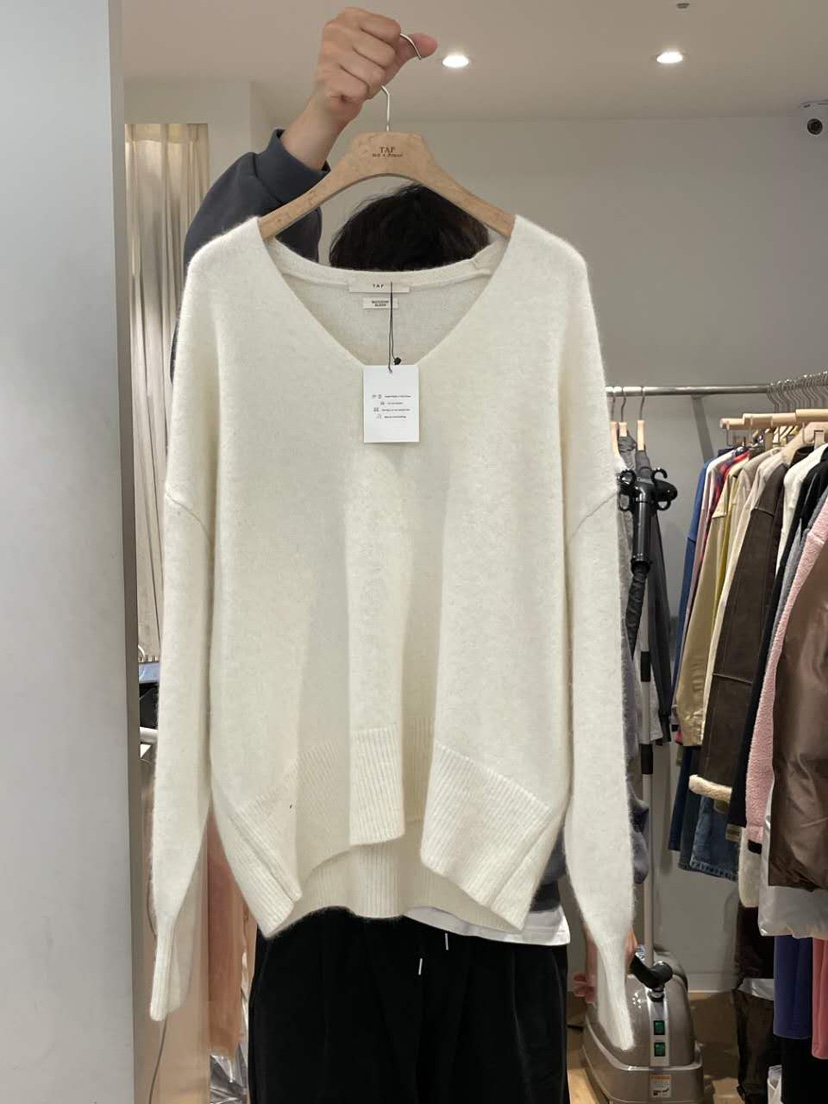 TAF東大門㊣直郵女裝新款真品推薦熱賣職業休閑針織衫V領浣熊TAF針織衫圖色1