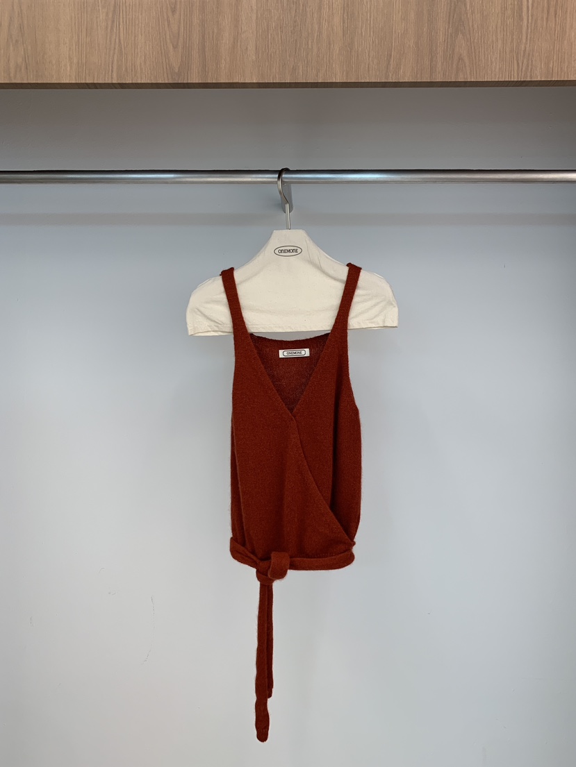 ONE MONE韓國代購㊣女裝新款熱賣職業25秋冬休閑人氣吊帶背心ONE MONE吊帶/背心圖色1