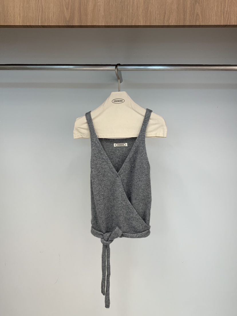 ONE MONE韓國代購㊣女裝新款熱賣職業25秋冬休閑人氣吊帶背心ONE MONE吊帶/背心圖色3