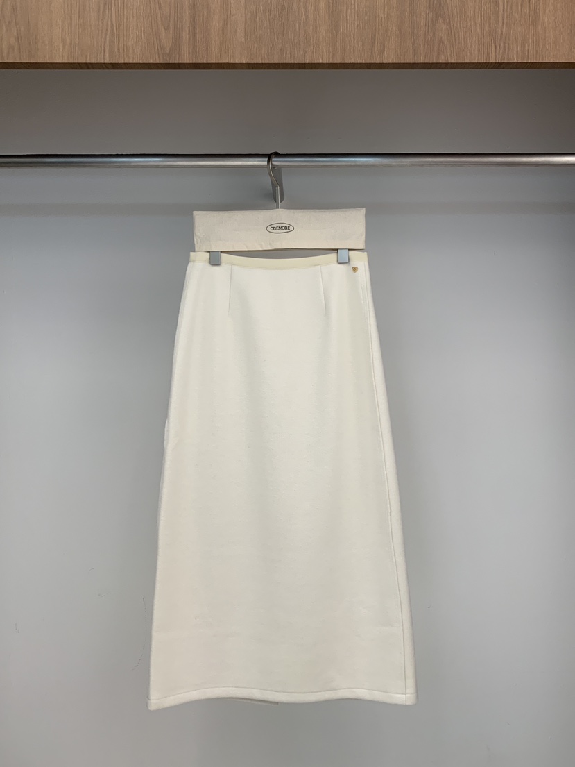 ONE MONE東大門㊣實拍女裝新品職業推薦時尚人氣熱賣真品長裙ONE MONE長裙圖色1