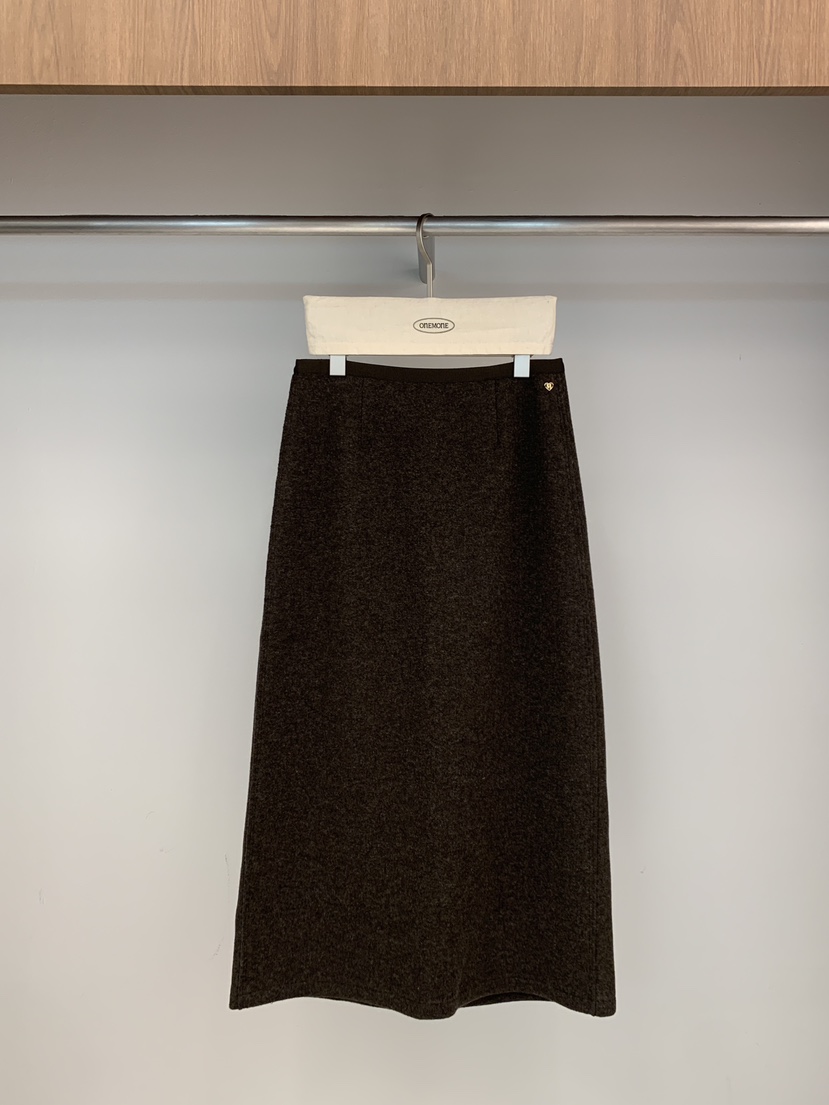 ONE MONE東大門㊣實拍女裝新品職業推薦時尚人氣熱賣真品長裙ONE MONE長裙圖色3