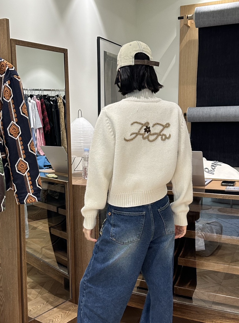 FIFO東大門㊣實拍女裝新品職業熱賣25秋冬推薦針織衫手工刺繡FIFO針織衫