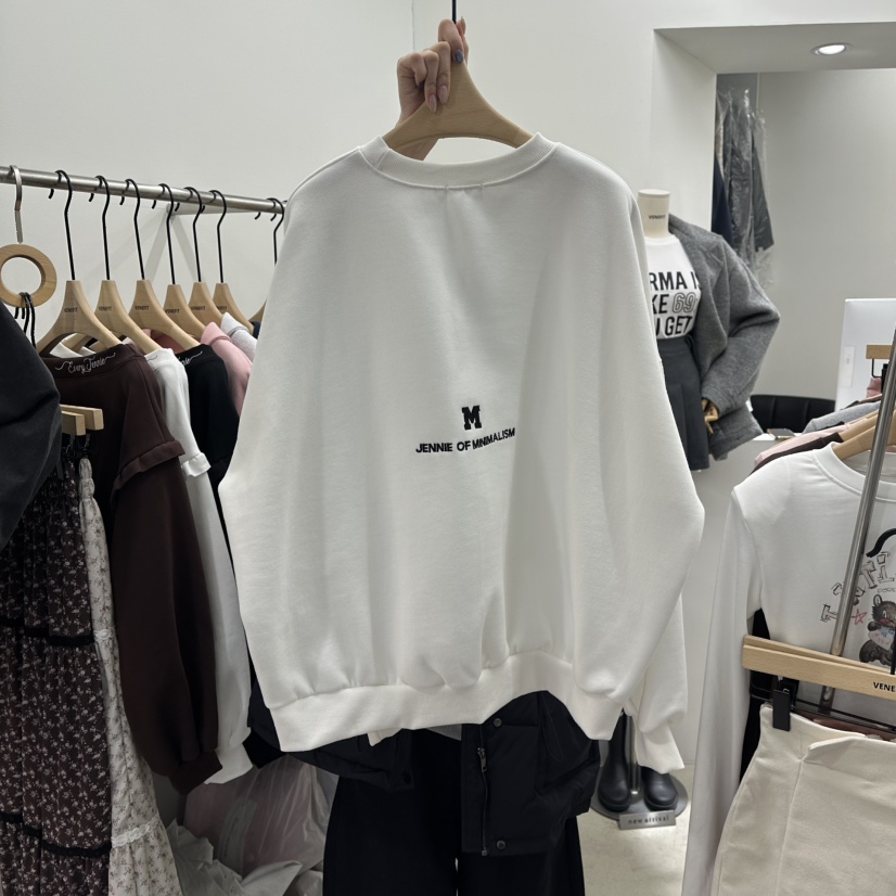 VENEFIT東大門㊣代購女裝新品人氣時尚真品職業衛衣加絨刺繡VENEFIT/JENNIE衛衣