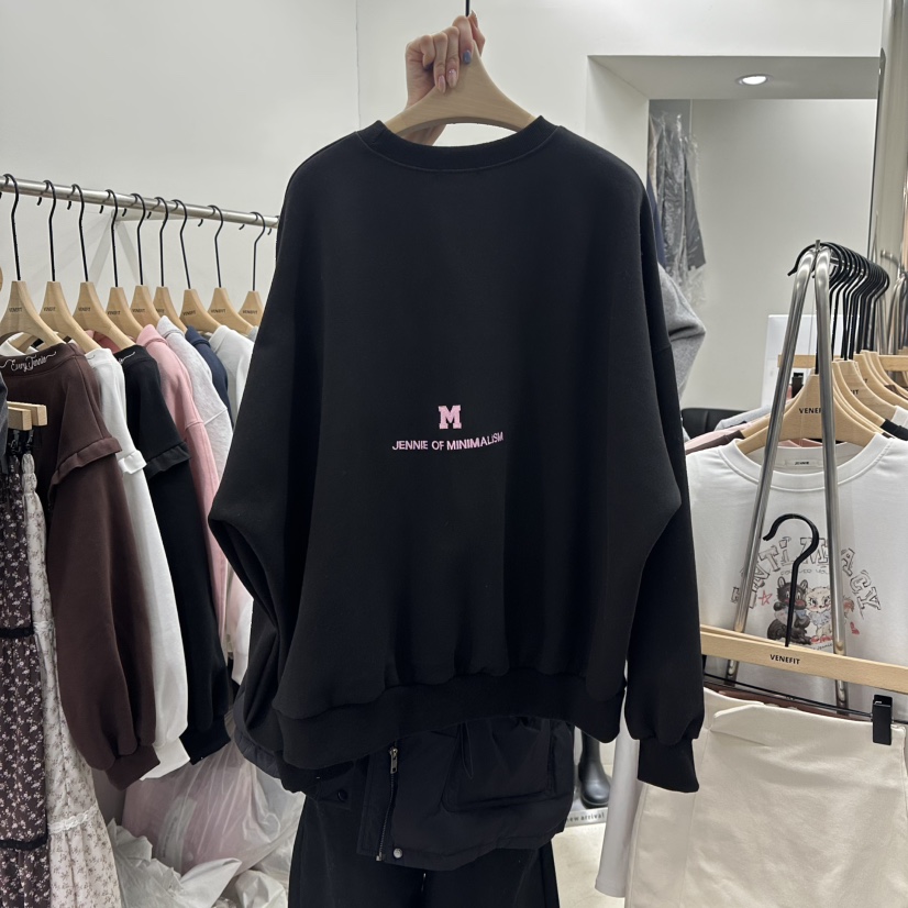 VENEFIT東大門㊣代購女裝新品人氣時尚真品職業衛衣加絨刺繡VENEFIT/JENNIE衛衣