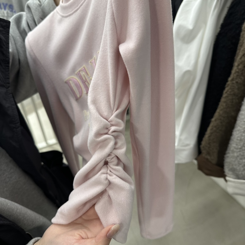 VENEFIT韓國代購㊣女裝新品真品職業熱賣推薦休閑25秋冬長袖T恤VENEFIT/JENNIE長袖T恤