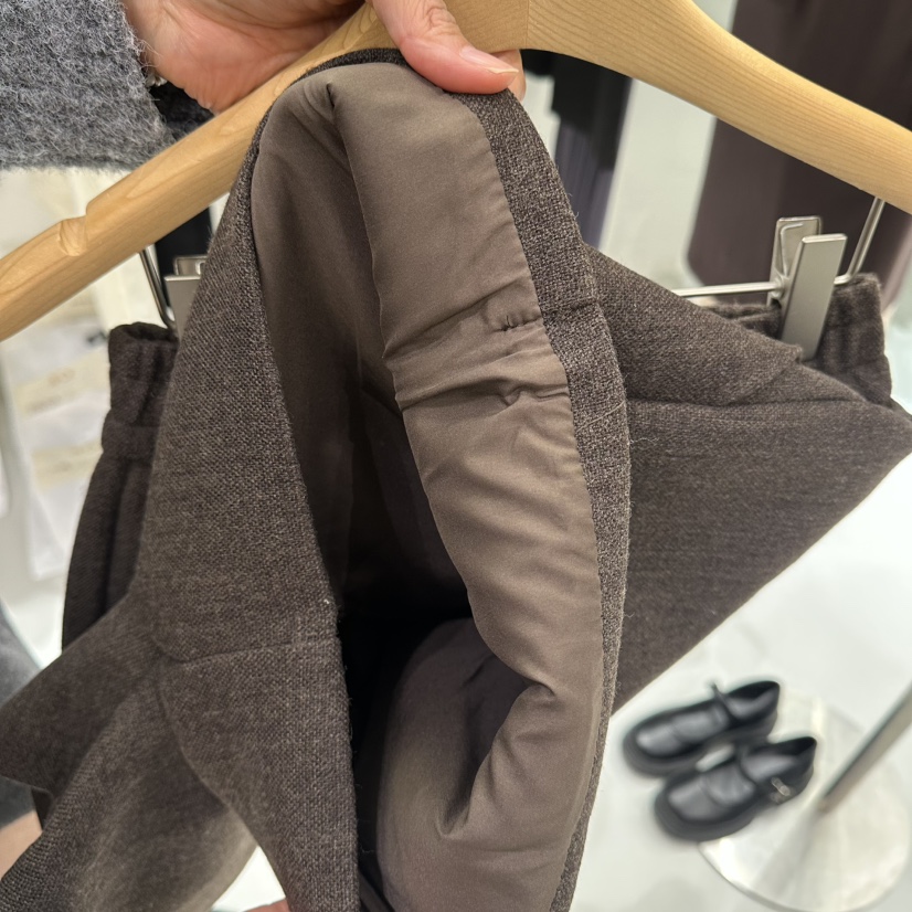 AHOY東大門㊣實拍女裝新款25秋冬真品推薦職業熱賣休閑短褲AHOY短褲