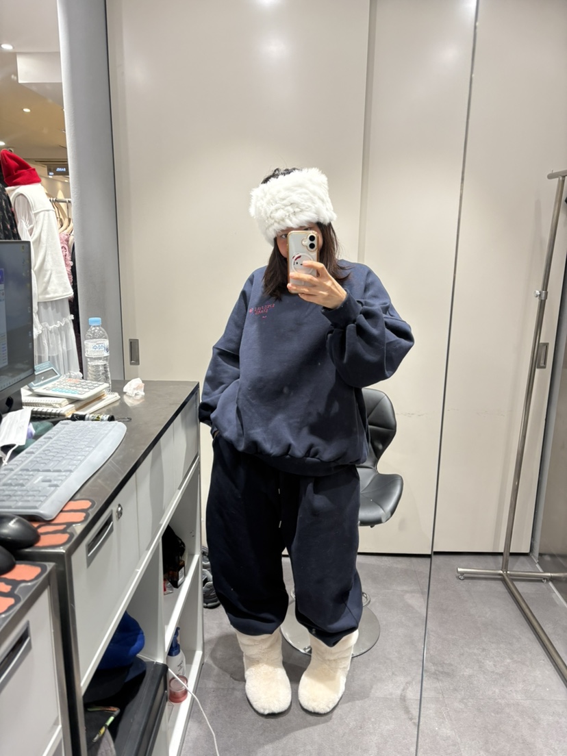 PLATFORM-L東大門㊣實拍女裝新品時尚推薦25秋冬衛衣手工刺繡PLATFORM衛衣