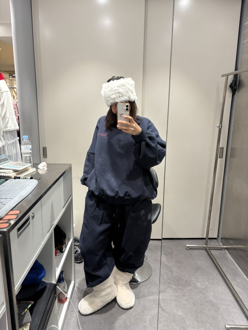 PLATFORM-L東大門㊣實拍女裝新品時尚推薦25秋冬衛衣手工刺繡PLATFORM衛衣