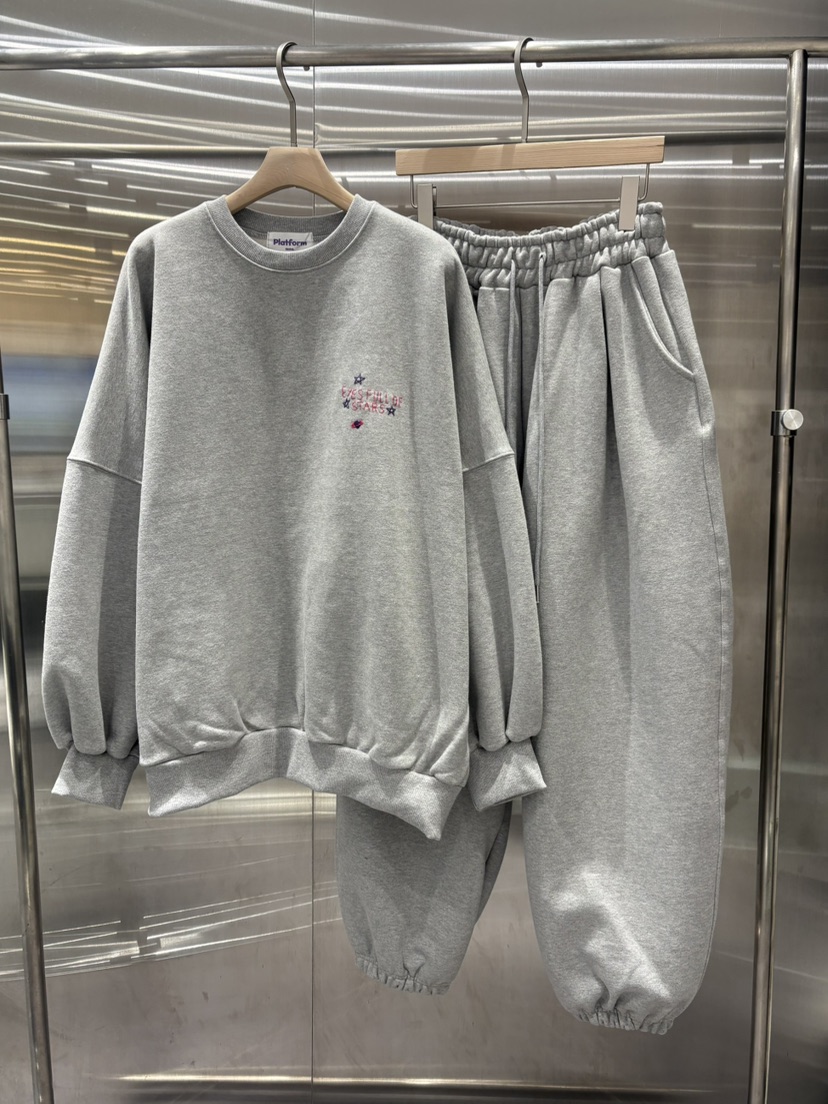 PLATFORM-L東大門㊣實拍女裝新品時尚推薦25秋冬衛衣手工刺繡PLATFORM衛衣