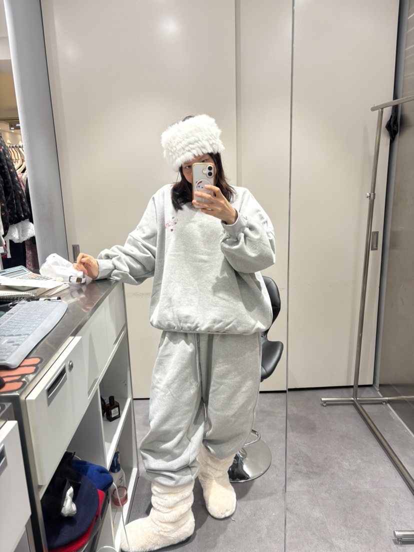 PLATFORM-L東大門㊣實拍女裝新品時尚推薦25秋冬衛衣手工刺繡PLATFORM衛衣