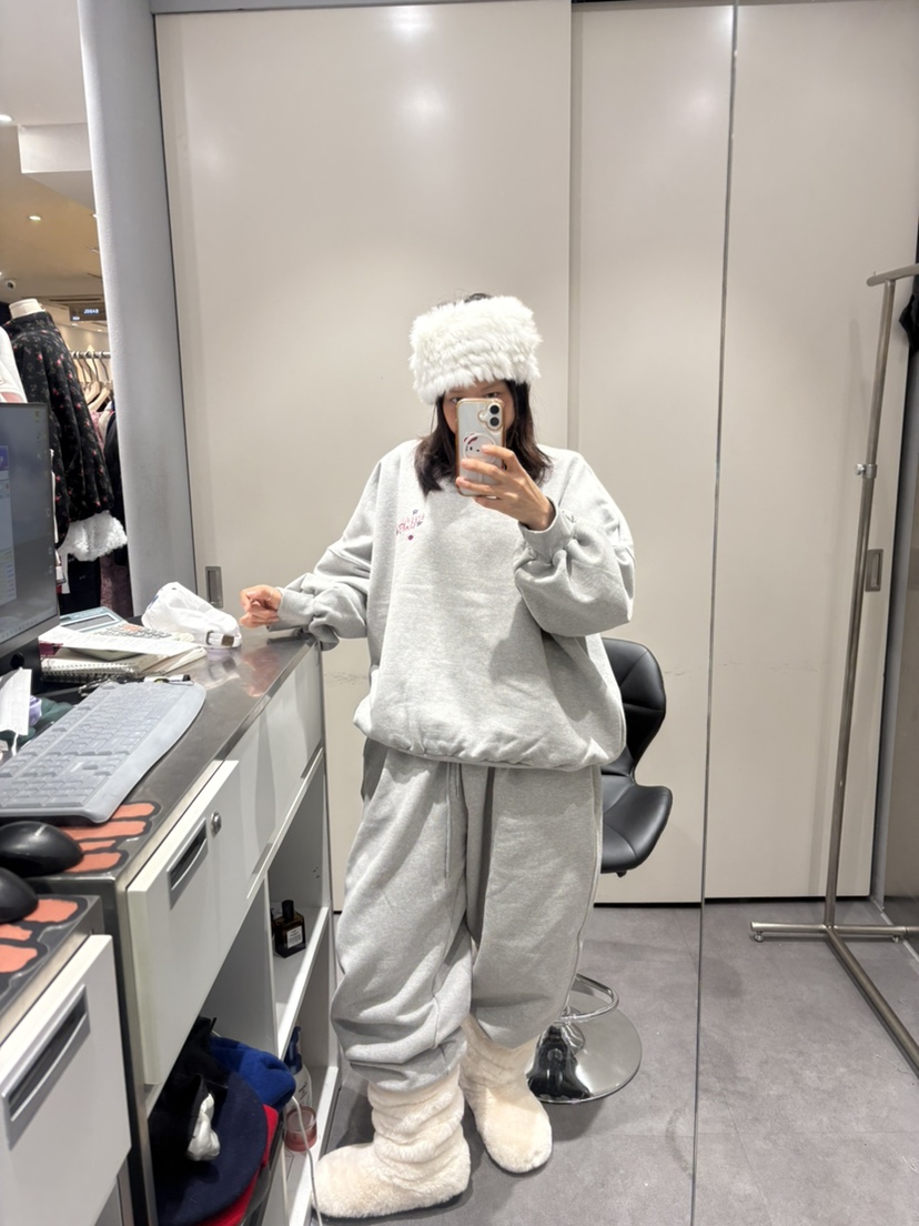 PLATFORM-L東大門㊣實拍女裝新品時尚推薦25秋冬衛衣手工刺繡PLATFORM衛衣