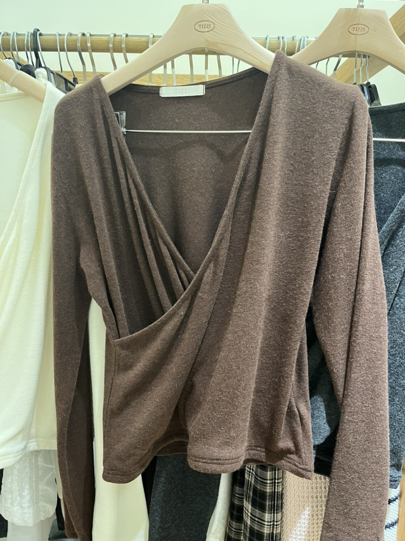 TIZZI韓國直郵㊣女裝新款休閑25秋冬職業熱賣推薦時尚長袖T恤TIZZI長袖T恤圖色1