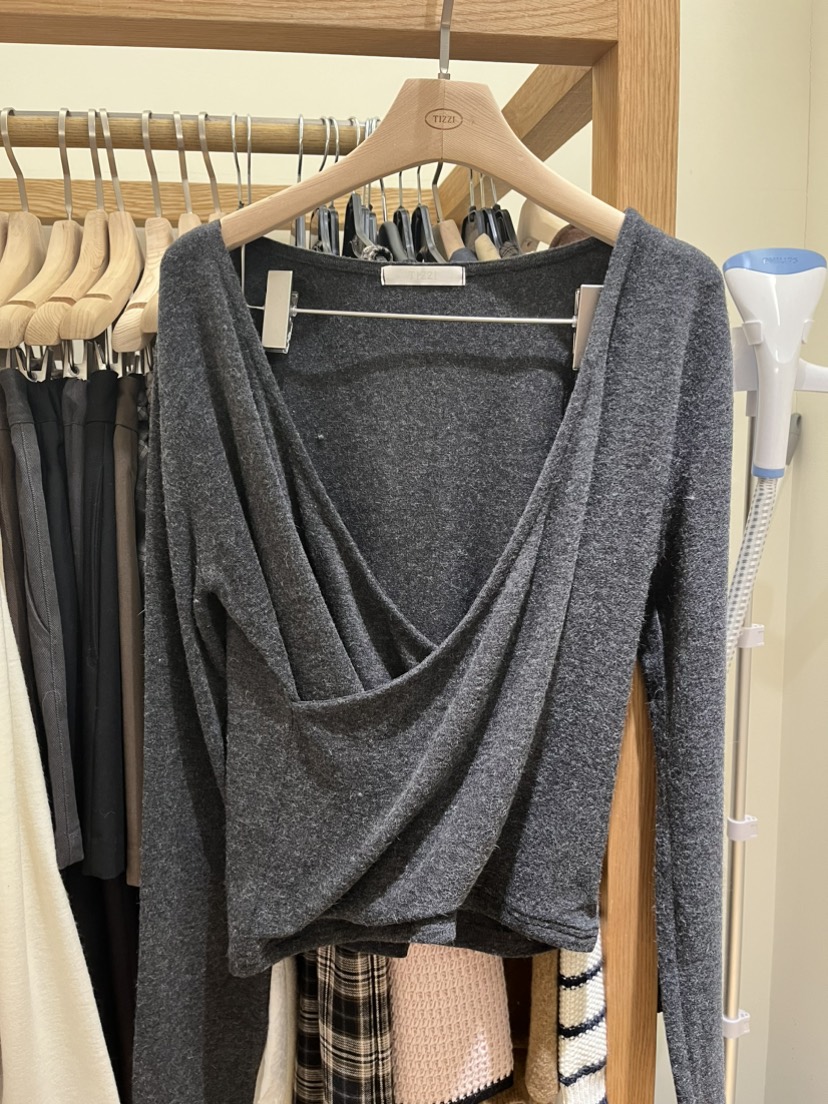 TIZZI韓國直郵㊣女裝新款休閑25秋冬職業熱賣推薦時尚長袖T恤TIZZI長袖T恤圖色2