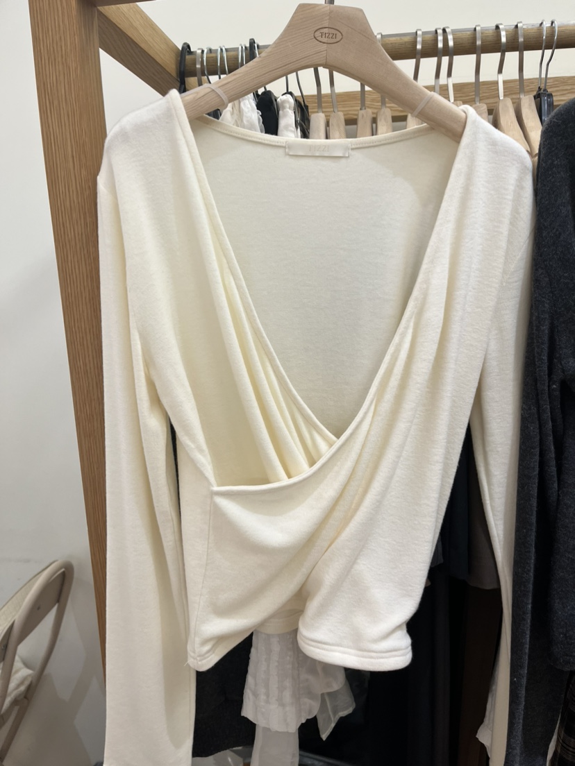 TIZZI韓國直郵㊣女裝新款休閑25秋冬職業熱賣推薦時尚長袖T恤TIZZI長袖T恤圖色3