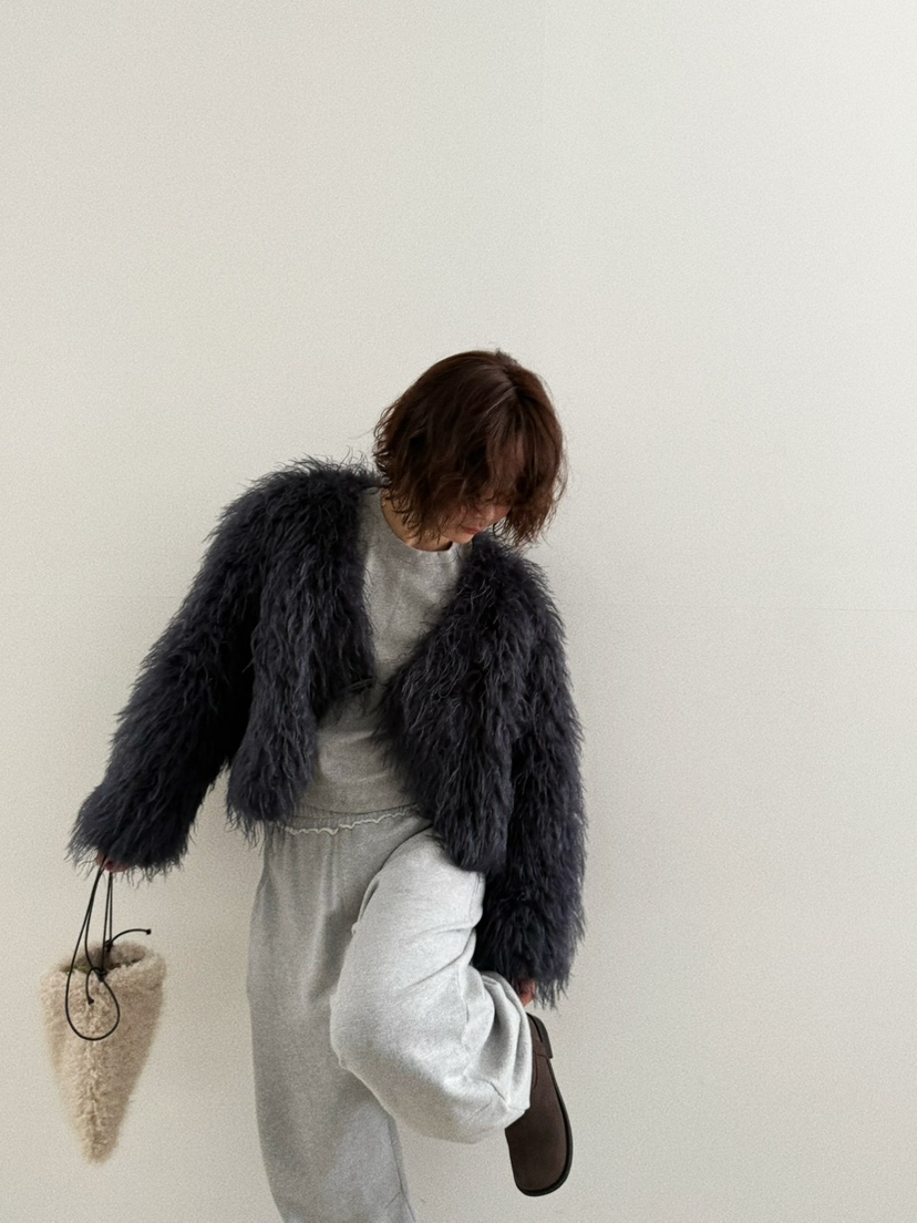 OLI SEOUL東大門㊣實拍女士新款25秋冬時尚熱賣人氣短款大衣OLI SEOUL短款大衣