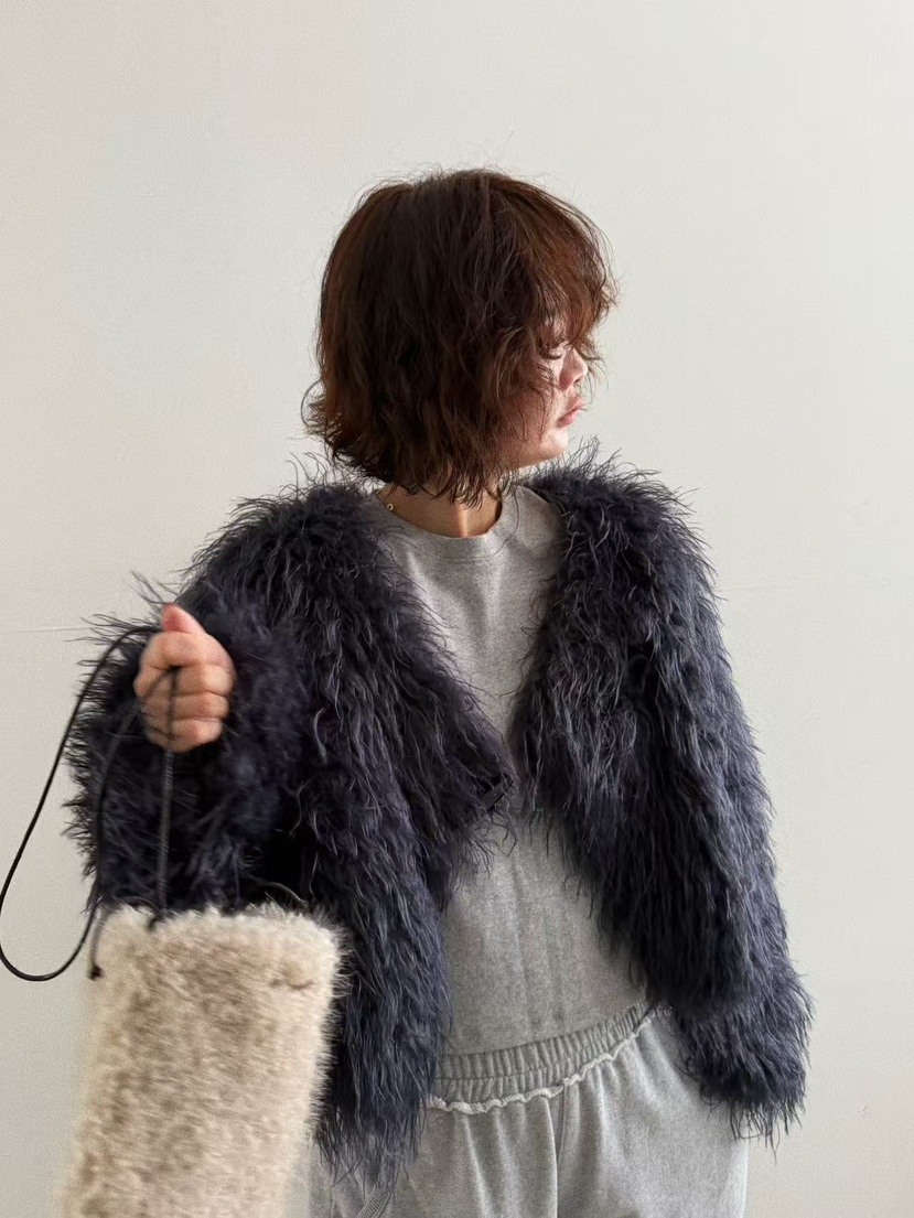 OLI SEOUL東大門㊣實拍女士新款25秋冬時尚熱賣人氣短款大衣OLI SEOUL短款大衣