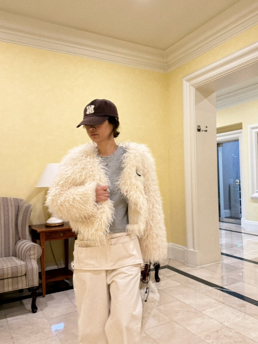 OLI SEOUL東大門㊣實拍女士新款25秋冬時尚熱賣人氣短款大衣OLI SEOUL短款大衣