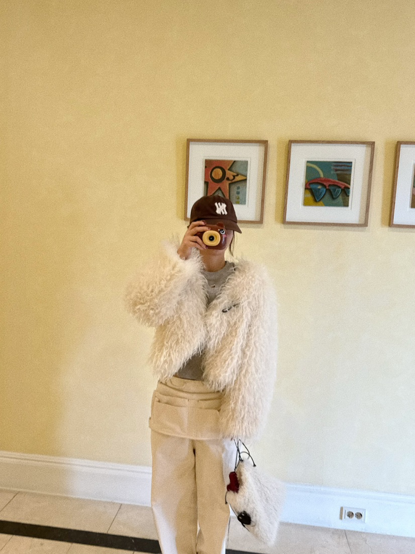 OLI SEOUL東大門㊣實拍女士新款25秋冬時尚熱賣人氣短款大衣OLI SEOUL短款大衣