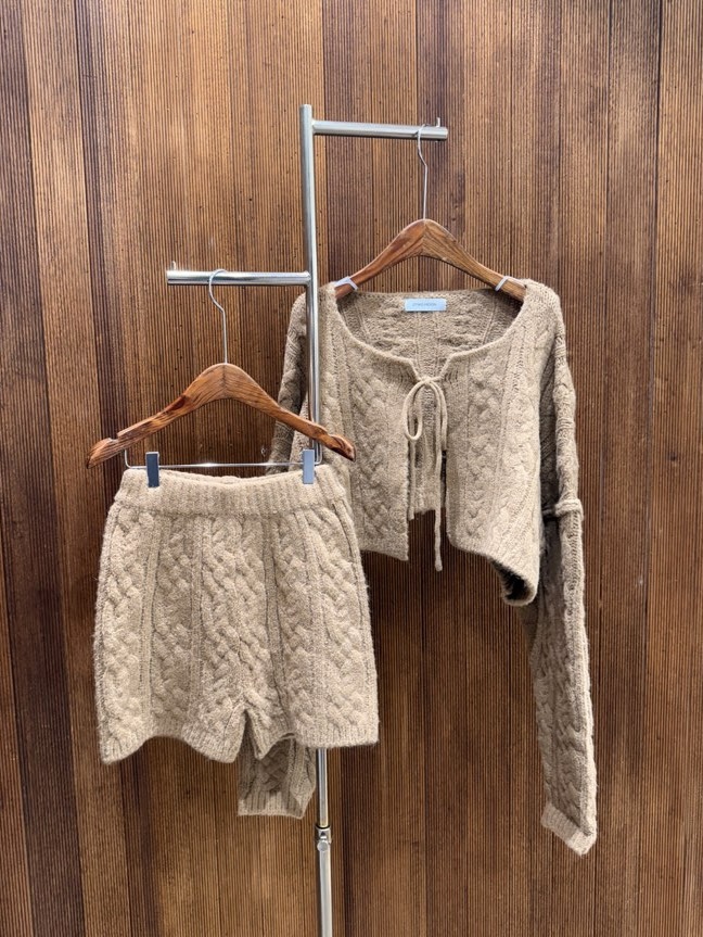 2TWO MOON東大門㊣代購女士新款職業推薦熱賣時尚短褲羊毛2TWO MOON短褲