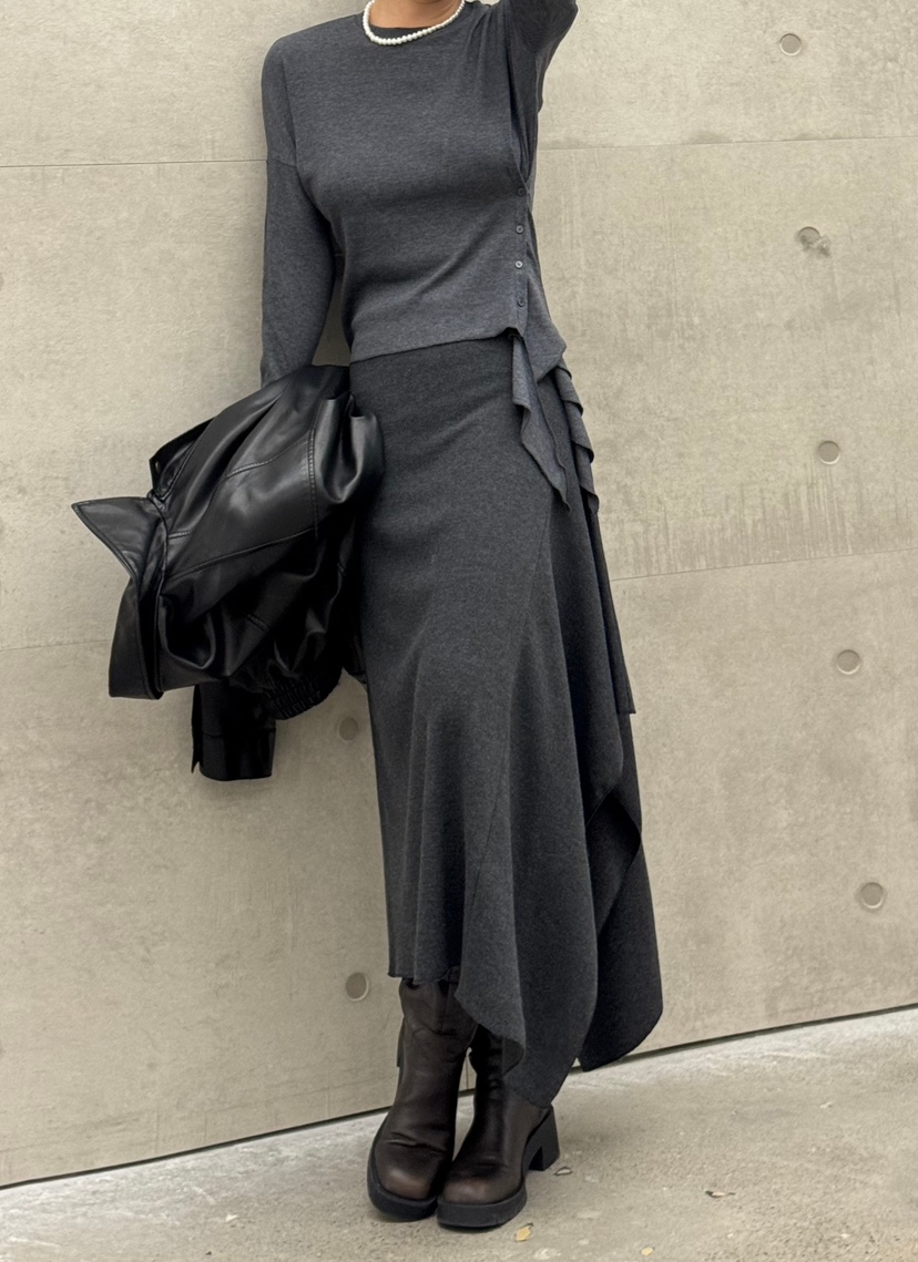 BLACK RIBBON-A韓國直郵㊣女士新款職業長袖T恤安哥拉羊毛紐扣BLACK RIBBON-A長袖T恤