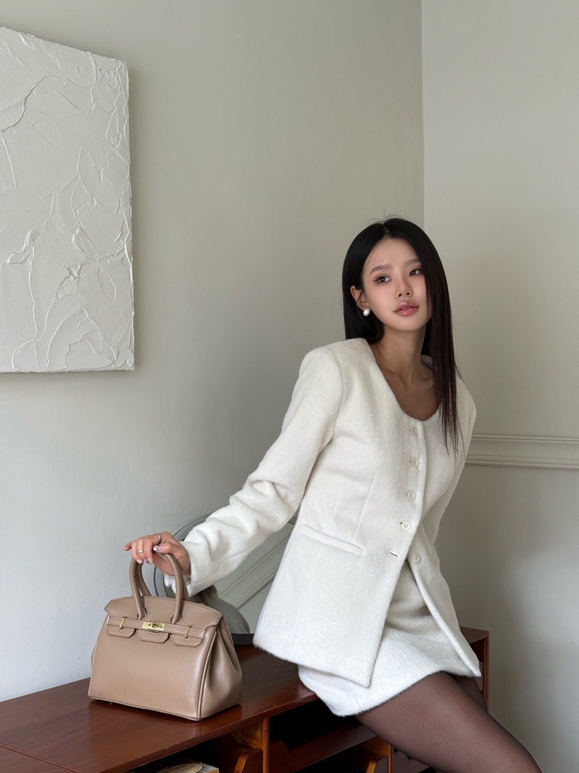 FOUREIGHT東大門㊣實拍女士新品時尚推薦25秋冬熱賣夾克含脖帶FOUR EIGHT夾克