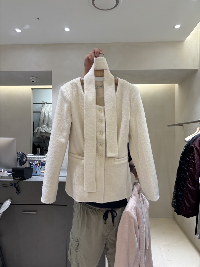 FOUREIGHT東大門㊣實拍女士新品時尚推薦25秋冬熱賣夾克含脖帶FOUR EIGHT夾克圖色1