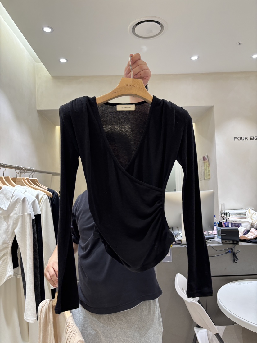 FOUREIGHT韓國直郵㊣女士新款休閑人氣熱賣時尚推薦長袖T恤FOUR EIGHT長袖T恤圖色2