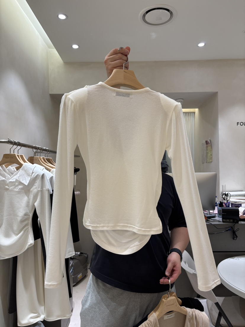 FOUREIGHT韓國直郵㊣女士新款休閑人氣熱賣時尚推薦長袖T恤FOUR EIGHT長袖T恤圖色3