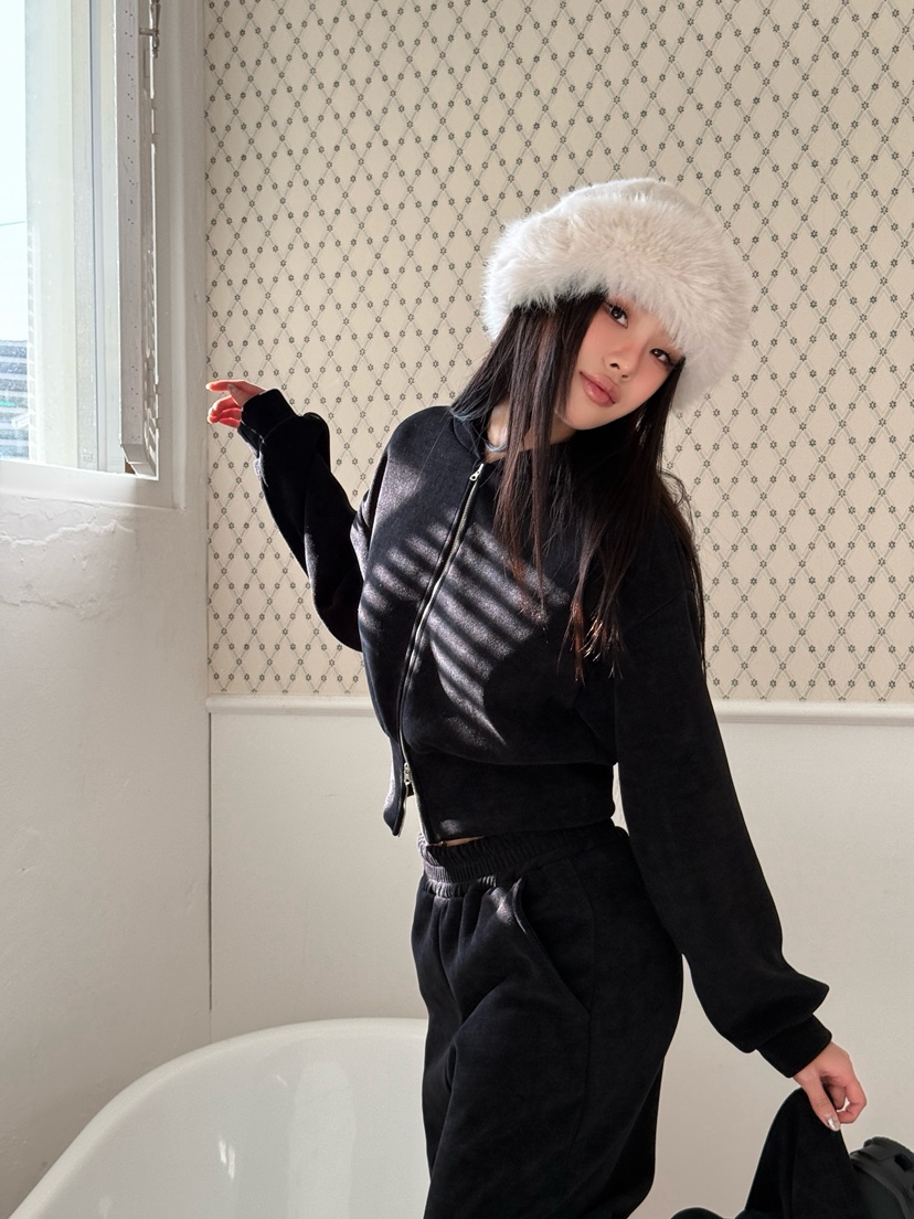 FOUREIGHT東大門㊣實拍女士新品推薦人氣25秋冬時尚休閑衛衣FOUR EIGHT衛衣