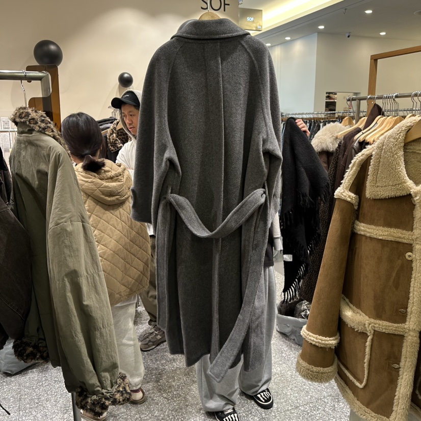 SOF東大門㊣實拍女裝新品熱賣職業推薦休閑中長款大衣含圍巾SOF中長款大衣
