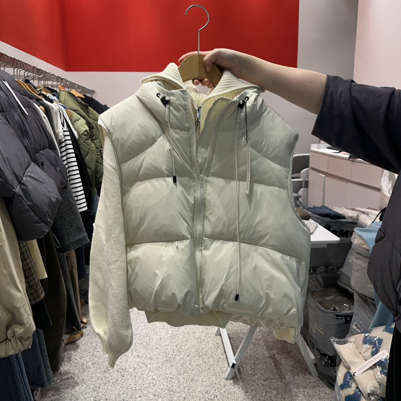 ATPZ東大門㊣代購女裝新品熱賣時尚人氣馬甲不含內搭保暖鴨絨ATTENTION PLEAES馬甲圖色1