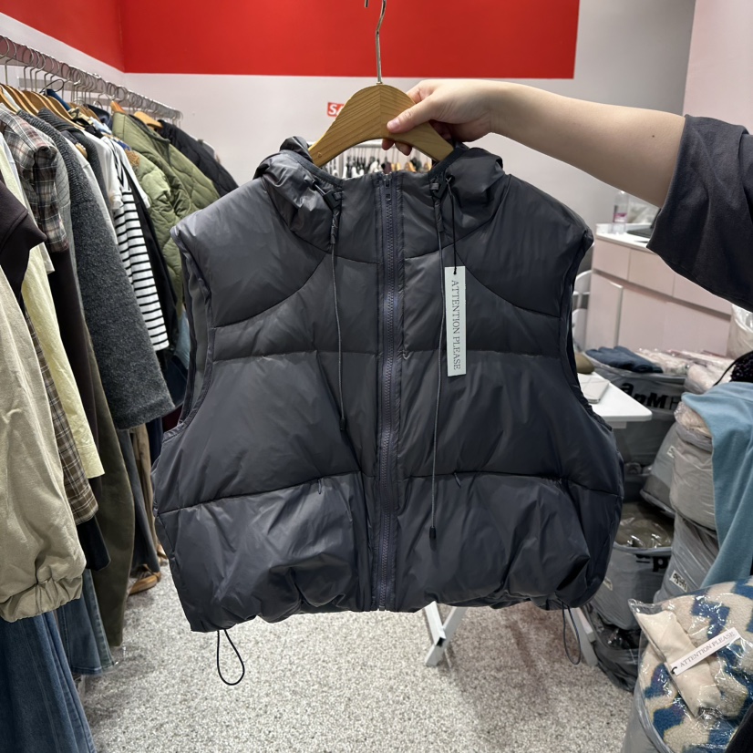 ATPZ東大門㊣代購女裝新品熱賣時尚人氣馬甲不含內搭保暖鴨絨ATTENTION PLEAES馬甲圖色3