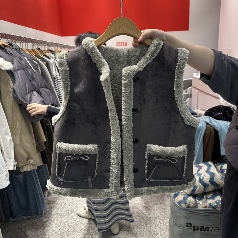 ATPZ東大門㊣代購女裝新品熱賣25秋冬人氣時尚馬甲不含內搭ATTENTION PLEAES馬甲圖色2