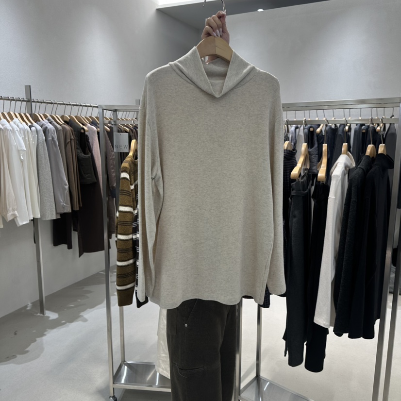 OVU東大門㊣直郵女裝新品推薦職業休閑熱賣25秋冬人氣長袖T恤OVU長袖T恤圖色2燕麥色