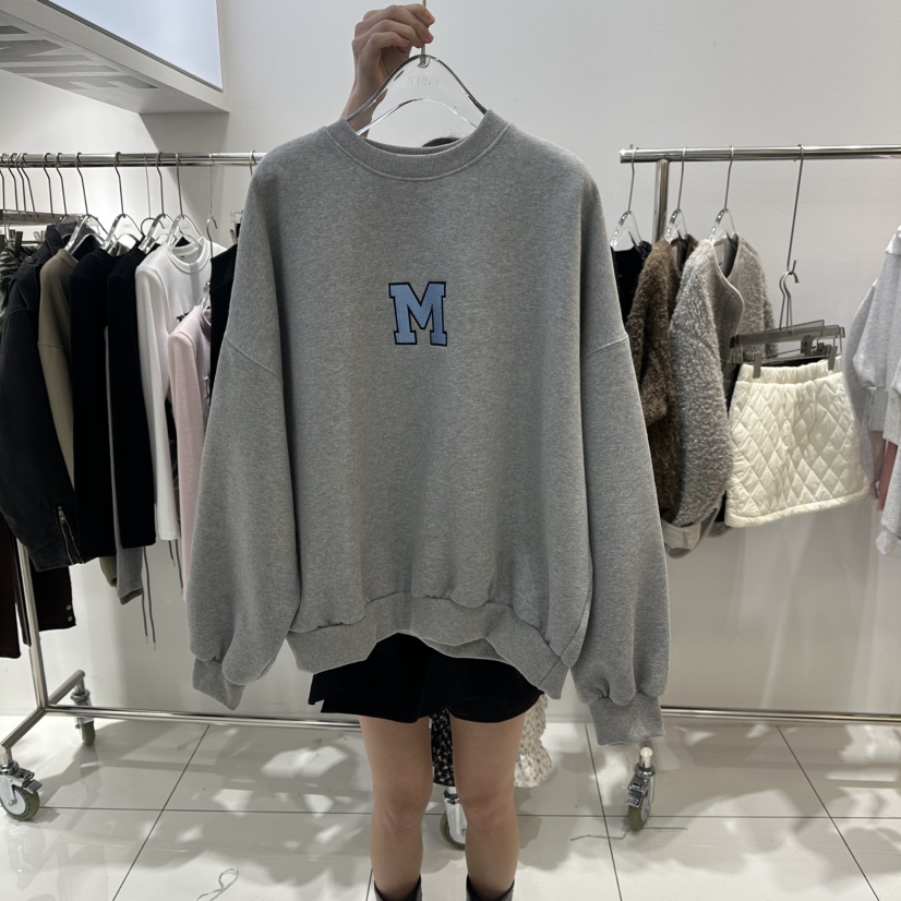 JENNIE東大門㊣代購女裝新品休閑25秋冬推薦人氣衛衣加絨刺繡JENNIE/VENEFIT衛衣圖色2