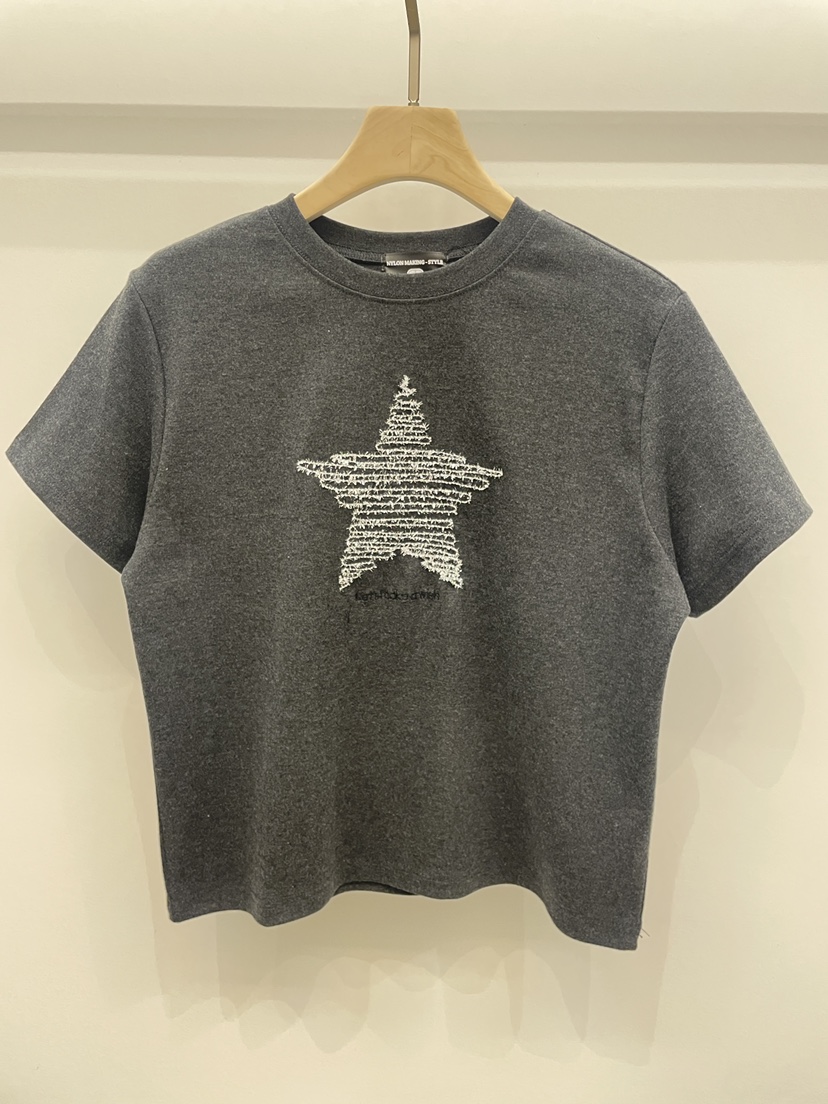 NYLON韓國直郵㊣女士新款25秋冬時尚熱賣人氣職業休閑推薦T恤NYLONT恤圖色3